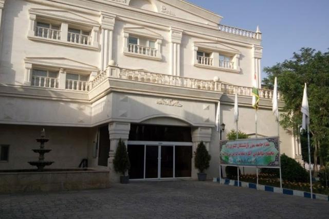 هتل جهانگردی آبگرم